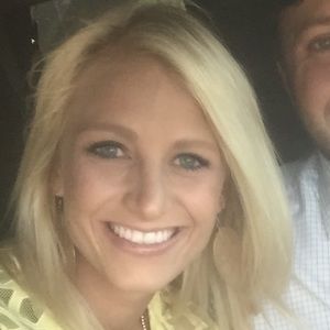 Meet your Posher, Caroline